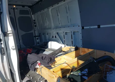 2024 Mercedes-Benz Sprinter 2500 High Roof 4-Cyl Diesel from USA, damaged, VIN W1Y4KCHY7RT185565